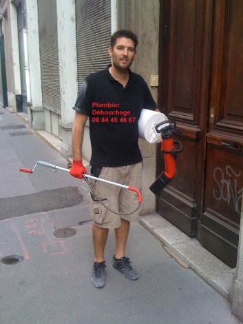 plombier La Mulatière pour un débouchage de WC, de canalisation, de douche, de baignoire... 06 84 45 46 67